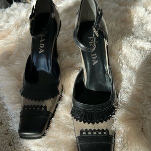 Prada Heels: Closed toe, classic, black and dark green, block heel, size 40.